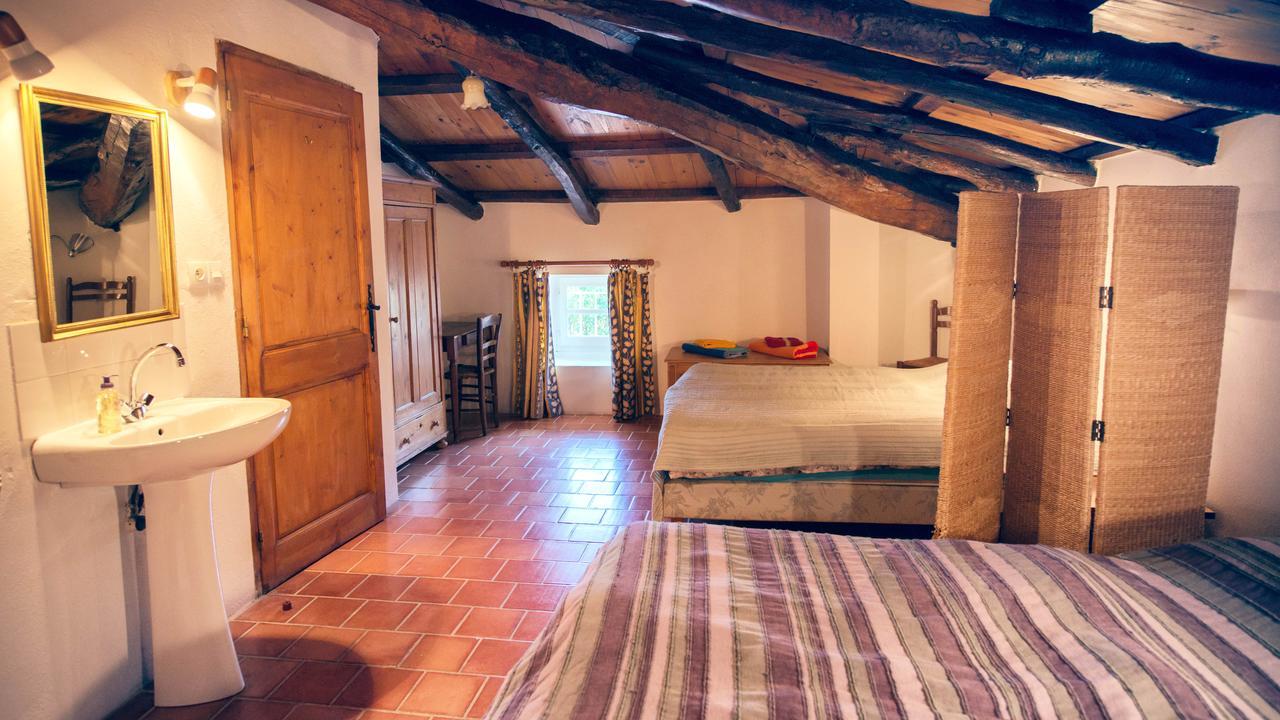 Chambres D'Hotes Et Gites Le Mas Bleu & Spa Resort Rosières Eksteriør billede